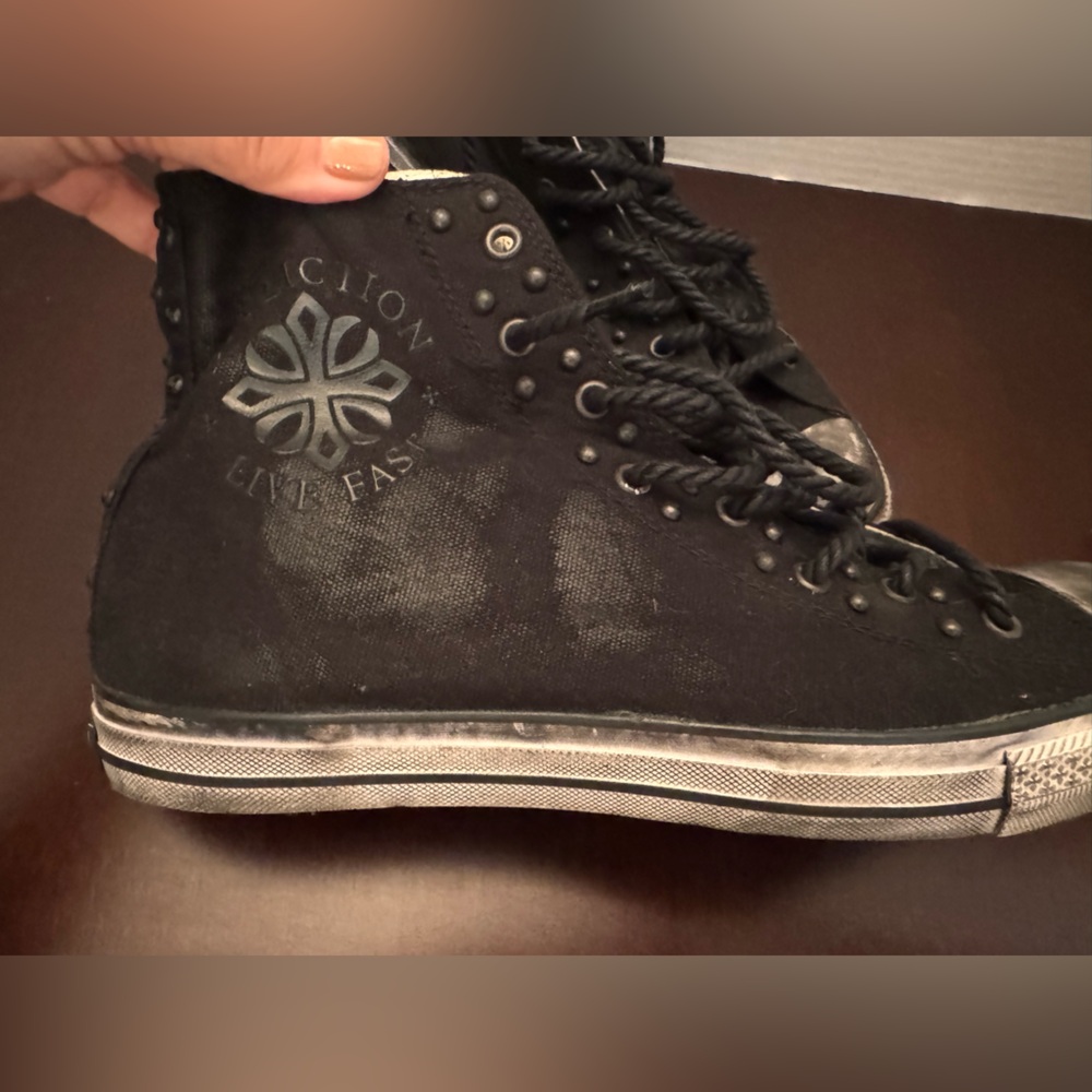 AFFLICTION FARIN BLACK WAX SNEAKERS - Picture 2 of 7